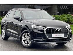Zwart Gebruikt 2022 Audi Q3 Basis SUV | € 32.350 (Goede deal)