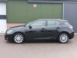 Zwart Gebruikt 2014 Lexus CT200h Hatchback | € 12.950 (Eerlijke prijs)