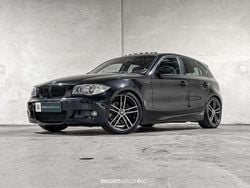 Zwart Gebruikt 2006 BMW 130 Hatchback | € 12.000