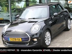 Zwart, metallic lak Gebruikt 2015 Mini Cooper Business Hatchback | € 13.950 (Goede deal)