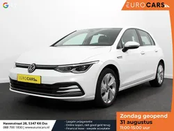 Wit Gebruikt 2021 VW Golf VIII Style Hatchback | € 25.885 (Eerlijke prijs)