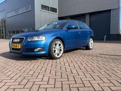 Blauw Gebruikt 2009 Audi A3 Attraction Hatchback | € 7.250 (Duur)
