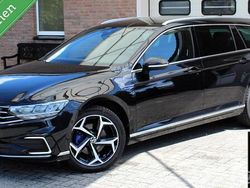 Zwart Gebruikt 2021 VW Passat Business Stationwagen | € 22.950 (Eerlijke prijs)