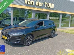 Zwart Gebruikt 2023 Ford Focus Titanium Stationwagen | € 22.400 (Goede deal)