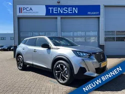 Grijs, metallic lak Gebruikt 2023 Peugeot 2008 Allure SUV | € 22.950 (Super prijs)