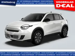 Wit Nieuw 2025 Fiat 600E Red SUV | € 27.888