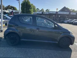 Grijs Gebruikt 2012 Toyota Aygo Hatchback | € 1.650 (Eerlijke prijs)