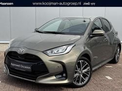 Groen Gebruikt 2024 Toyota Yaris Hybrid Executive Hatchback | € 29.900 (Eerlijke prijs)