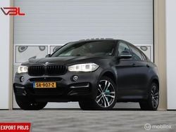 Zwart (metallic) Gebruikt 2015 BMW X6 M50 SUV | € 21.940 (Goede deal)
