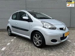 Grijs Gebruikt 2011 Toyota Aygo Comfort Hatchback | € 4.650 (Eerlijke prijs)