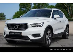 Wit Gebruikt 2021 Volvo XC40 Inscription SUV | € 34.995 (Eerlijke prijs)