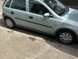 Gebruikt 2002 Opel Corsa Sedan | € 900 (Eerlijke prijs)
