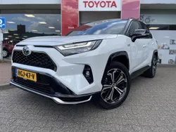 Wit Gebruikt 2024 Toyota RAV4 Style SUV | € 53.550 (Iets duurder)