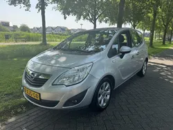 Grijs Gebruikt 2012 Opel Meriva Cosmo MPV | € 3.995 (Eerlijke prijs)