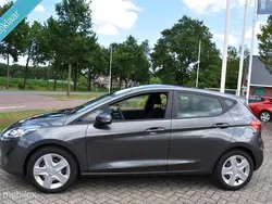 Grijs Gebruikt 2019 Ford Fiesta Trend Hatchback | € 8.699 (Eerlijke prijs)