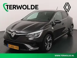 Zwart Gebruikt 2020 Renault Clio V Bose Edition Hatchback | € 18.900 (Iets duurder)