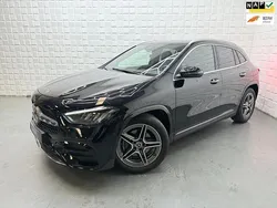Zwart Gebruikt 2023 Mercedes GLA200 AMG line SUV | € 47.499 (Duur)
