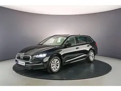 Black magic Gebruikt 2024 Skoda Octavia Business Line Stationwagen | € 34.900