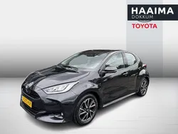 Zwart Gebruikt 2020 Toyota Yaris Edition Hatchback | € 18.900 (Eerlijke prijs)