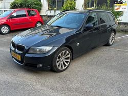 Zwart Gebruikt 2012 BMW 320 Stationwagen | € 5.999 (Super prijs)