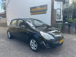 Zwart Gebruikt 2011 Opel Corsa Cosmo Hatchback | € 2.999 (Eerlijke prijs)