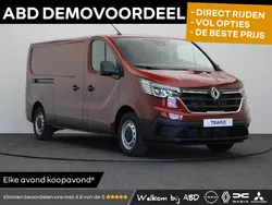 Rood Gebruikt 2024 Renault Trafic Van | € 27.767 (Iets duurder)
