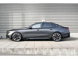Bmw individual frozen deep grey metallic (grijs metallic) Gebruikt 2024 BMW i5 Comfort Edition Sedan | € 84.750