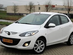 Wit Gebruikt 2011 Mazda 2 Hatchback | € 6.950 (Iets duurder)
