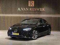 Zwart Gebruikt 2022 Mercedes EQE350 AMG line Sedan | € 40.750 (Goede deal)