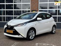 Wit Gebruikt 2014 Toyota Aygo X-play Hatchback | € 6.999 (Eerlijke prijs)