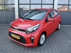 Rood Gebruikt 2019 Kia Picanto Hatchback | € 10.830 (Eerlijke prijs)