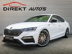 Wit, metallic lak Gebruikt 2022 Skoda Octavia RS Sedan | € 38.950