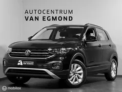 Zwart Gebruikt 2022 VW T-Cross Style SUV | € 24.999 (Eerlijke prijs)