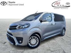 Zilver Gebruikt 2021 Toyota Verso MPV | € 34.995