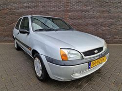 Grijs Gebruikt 2002 Ford Fiesta Hatchback | € 1.095 (Eerlijke prijs)