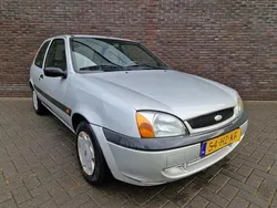 Grijs Gebruikt 2002 Ford Fiesta Hatchback | € 1.095 (Eerlijke prijs)