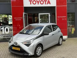 Grijs Gebruikt 2021 Toyota Aygo Hatchback | € 10.440 (Eerlijke prijs)