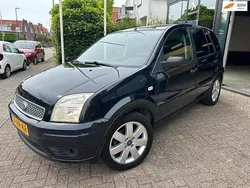 Blauw Gebruikt 2005 Ford Fusion Futura MPV | € 1.750 (Eerlijke prijs)