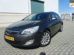 Grijs Gebruikt 2011 Opel Astra Cosmo Hatchback | € 6.995 (Duur)