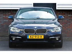 Blauw Gebruikt 2016 BMW 330 Sedan | € 15.900 (Eerlijke prijs)