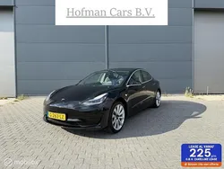 Zwart Gebruikt 2019 Tesla Model 3 Standard Range Sedan | € 16.800 (Eerlijke prijs)