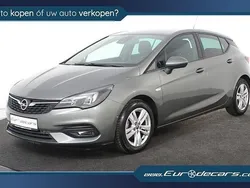 Grijs, metallic lak Gebruikt 2020 Opel Astra Elegance Hatchback | € 10.800 (Goede deal)