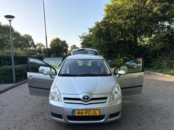 Grijs Gebruikt 2005 Toyota Corolla Verso Terra MPV | € 3.950 (Eerlijke prijs)