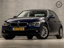 Blauw Gebruikt 2017 BMW 318 Executive Sedan | € 16.745 (Eerlijke prijs)