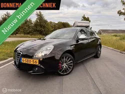 Zwart Gebruikt 2013 Alfa Romeo Giulietta Hatchback | € 9.995 (Iets duurder)