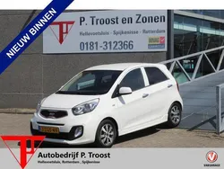 Wit Gebruikt 2015 Kia Picanto 2 Hatchback | € 3.750 (Eerlijke prijs)