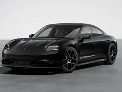 Zwart Gebruikt 2024 Porsche Taycan Sedan | € 91.549 (Duur)