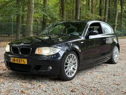 Zwart Gebruikt 2007 BMW 118 Hatchback | € 3.000 (Eerlijke prijs)