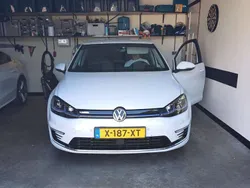 Wit Gebruikt 2020 VW e-Golf Hatchback | € 14.500 (Eerlijke prijs)