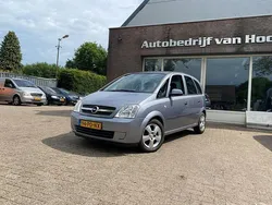 Grijs Gebruikt 2004 Opel Meriva MPV | € 1.300 (Eerlijke prijs)